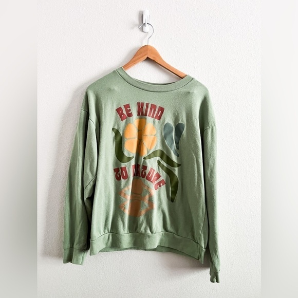 Desert Dreamer “Be Kind to Nature” Green Sweatshirt - Picture 1 of 5
